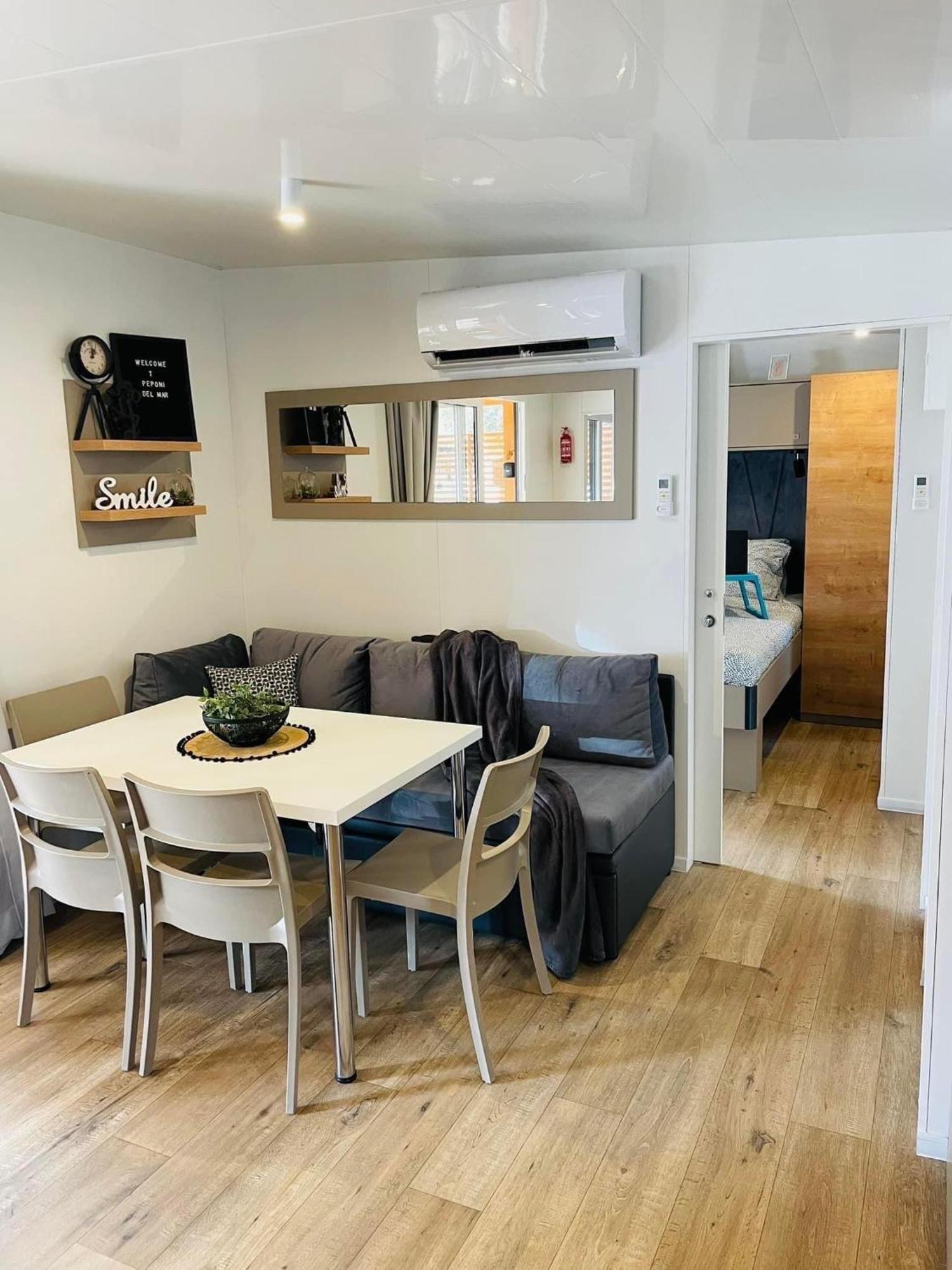 Mobile Home Peponi Del Mar, Brand New Biograd Na Moru Exterior photo